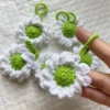 daisy charm crochet pattern
