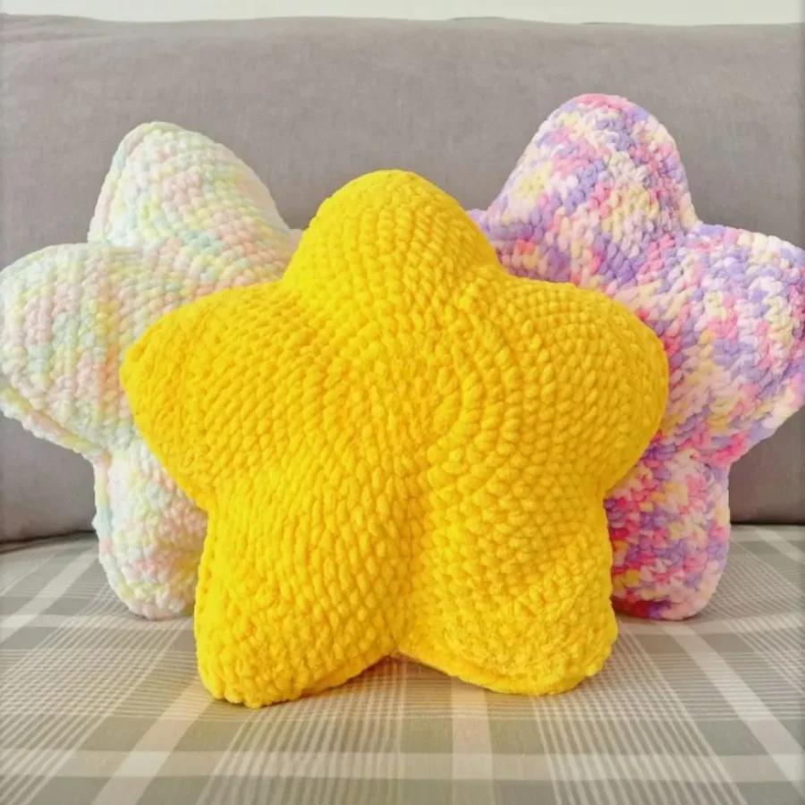 cute star pillow crochet pattern