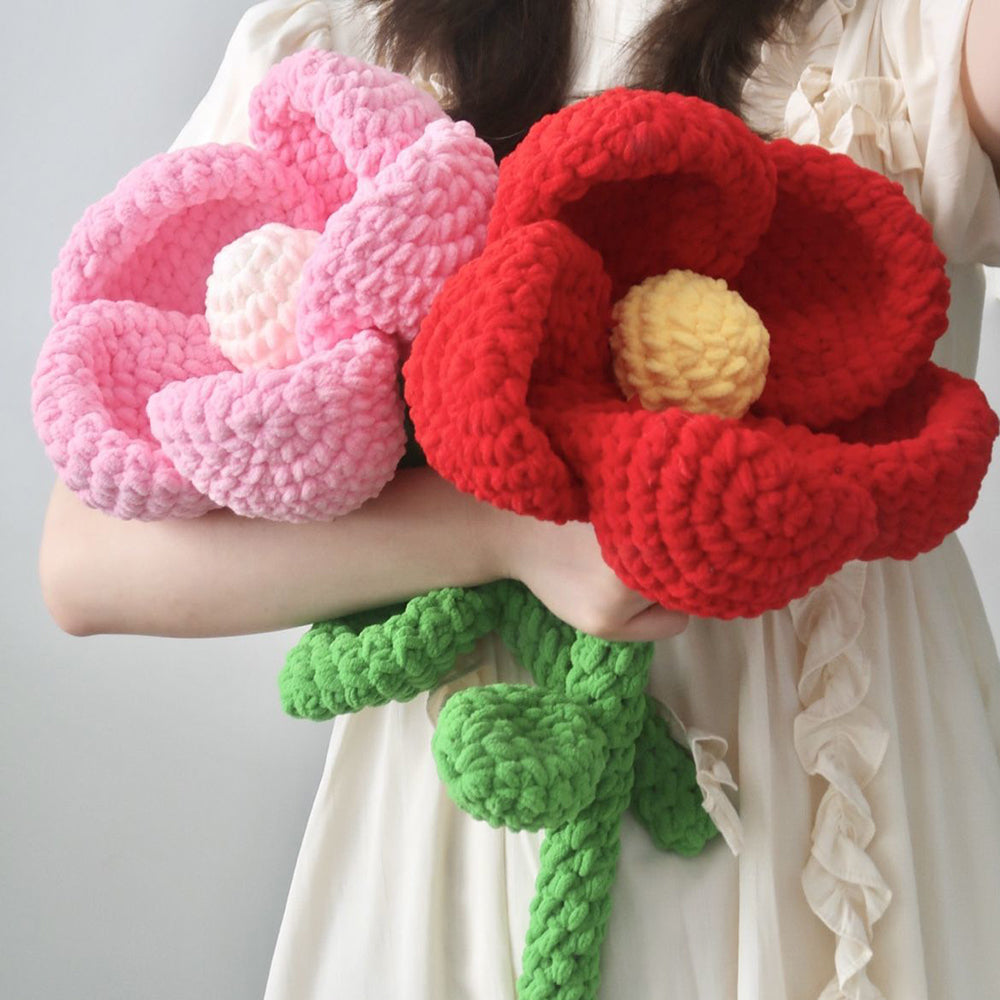 giant five-petal flower pattern