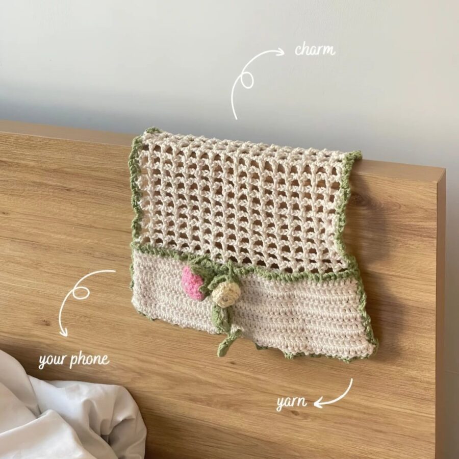 bedside hanging pattern