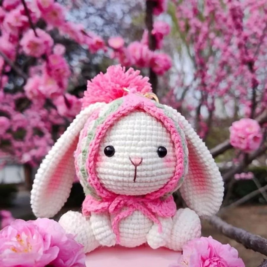 pretty rabbit pattern