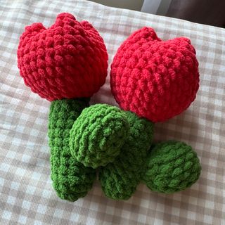 giant tulip pattern